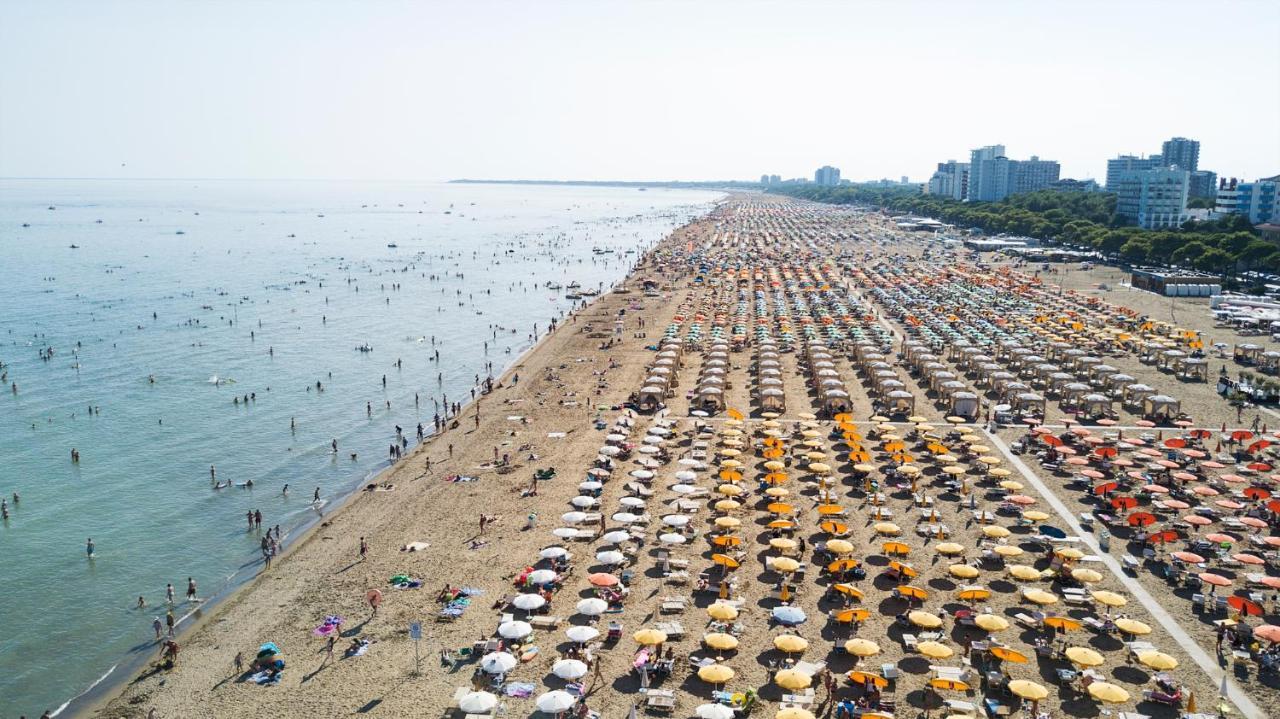 Villa Emilia Lignano Sabbiadoro Exterior foto